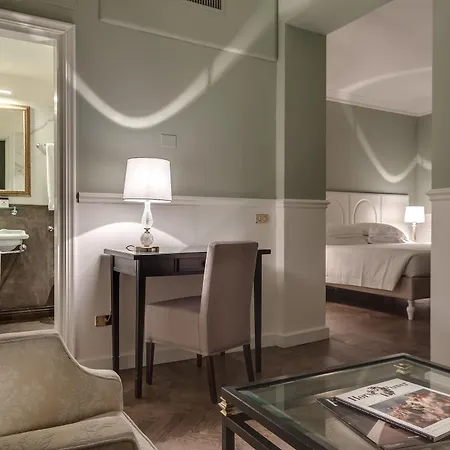 Szálloda Plaza Lucchesi 4*