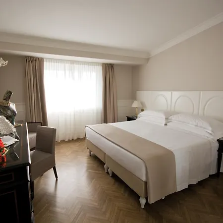 Plaza Lucchesi Hotel Florence