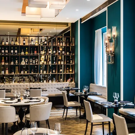 Plaza Lucchesi Szálloda 4*