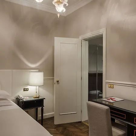 Plaza Lucchesi Hotell