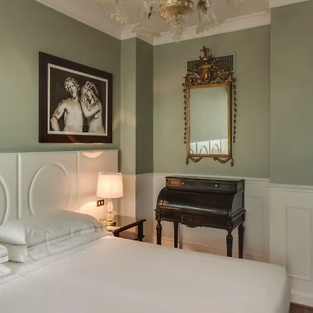 Plaza Lucchesi Florens