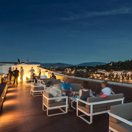 Hotel Plaza Lucchesi