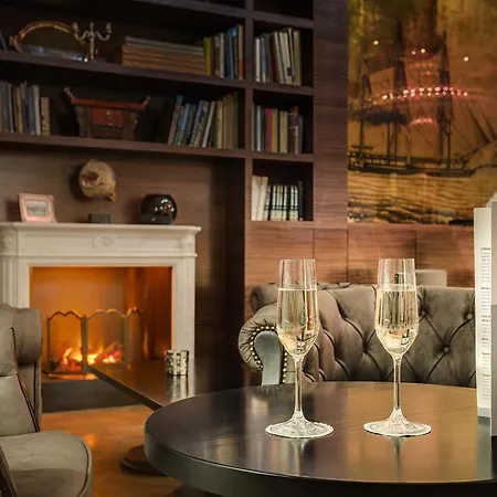 Szálloda Plaza Lucchesi 4*