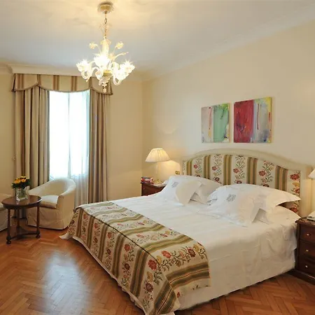 Plaza Lucchesi Hotel Florence