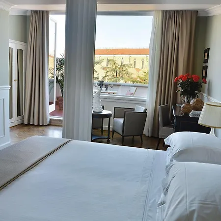 Szálloda Plaza Lucchesi 4*