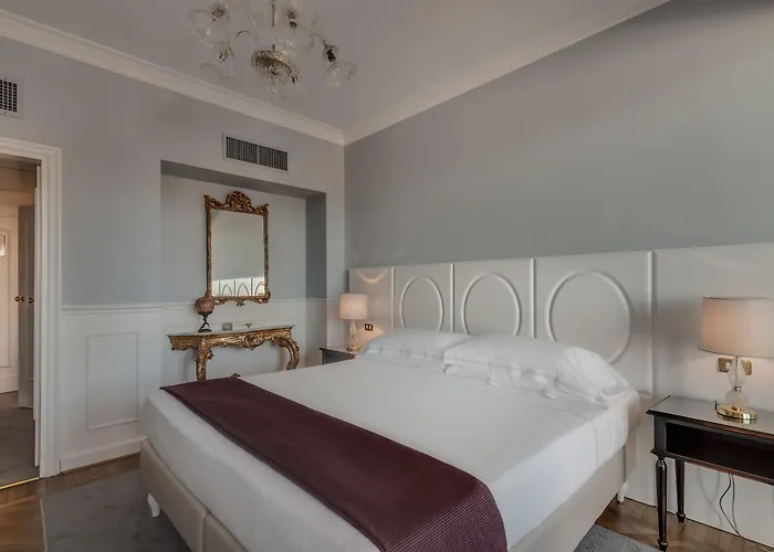 Hotel Plaza Lucchesi