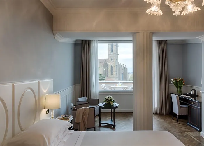 Plaza Lucchesi Hotel