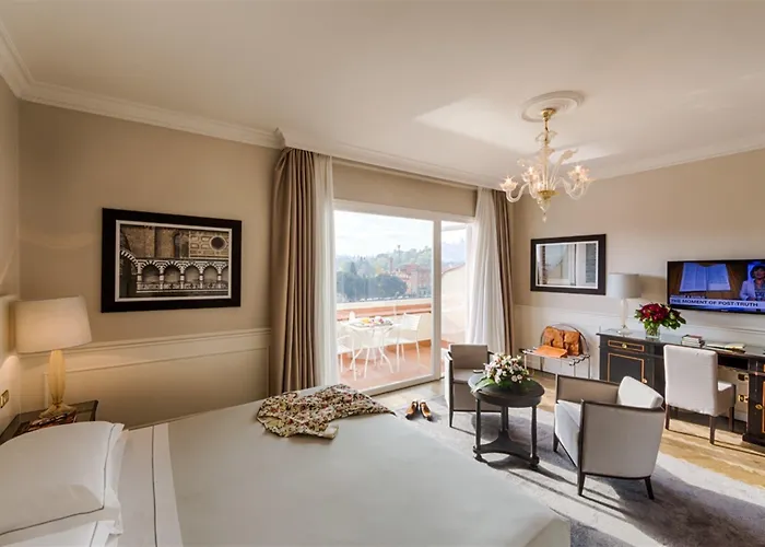 Hotel Plaza Lucchesi 4*