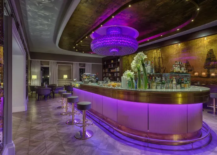 Plaza Lucchesi Florence