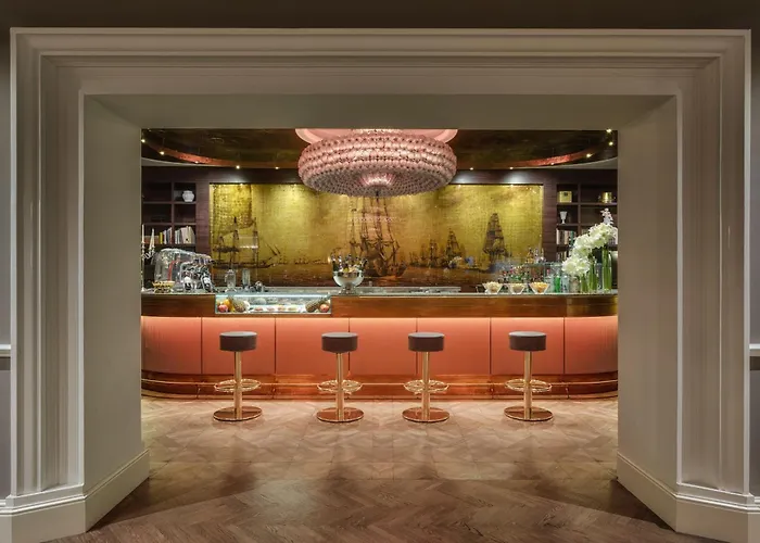 Plaza Lucchesi Hotel