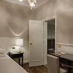 Plaza Lucchesi Hotel
