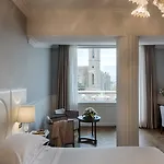 Plaza Lucchesi Hotel